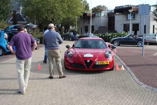 4e-leidse-kiwanis-puzzelrally-7-oktober-2018-hieronder-alle-fotos-van-deze-prachtige-rallydag-1123 - Afbeelding 50 van 121